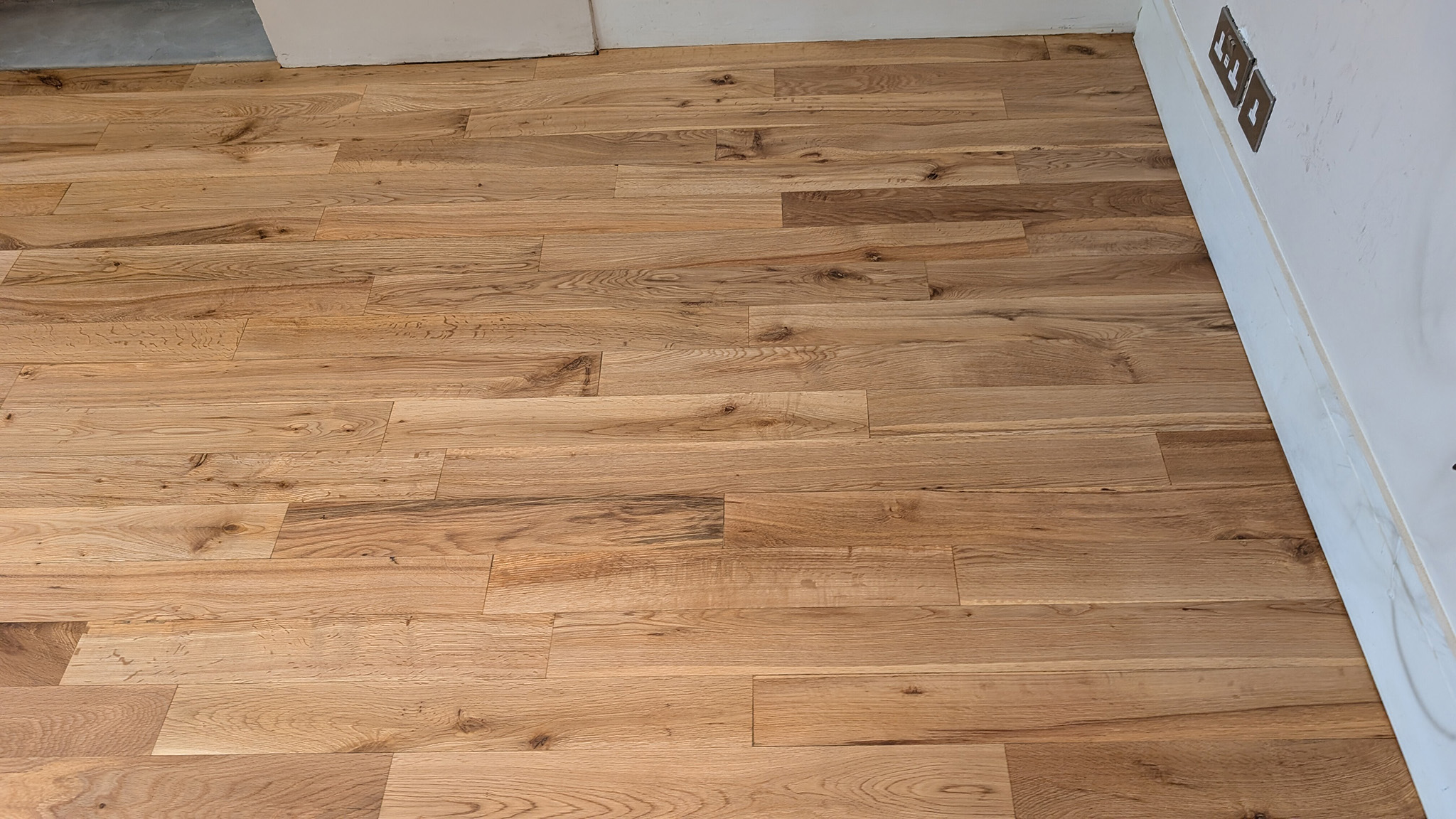 Sanding of an Engineered Oak Flooring