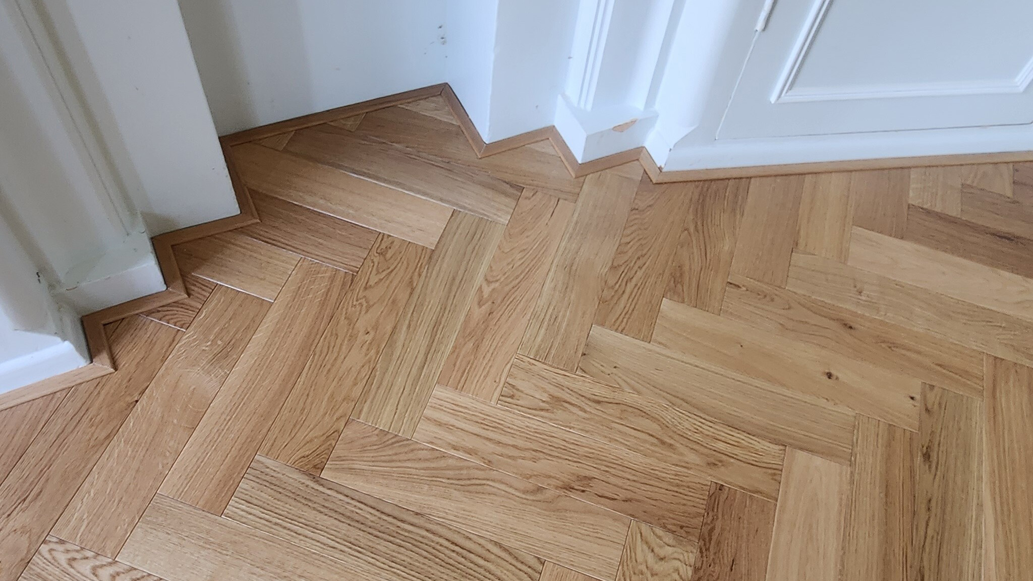 Installation of a Engineered Oak Parquet Flooring