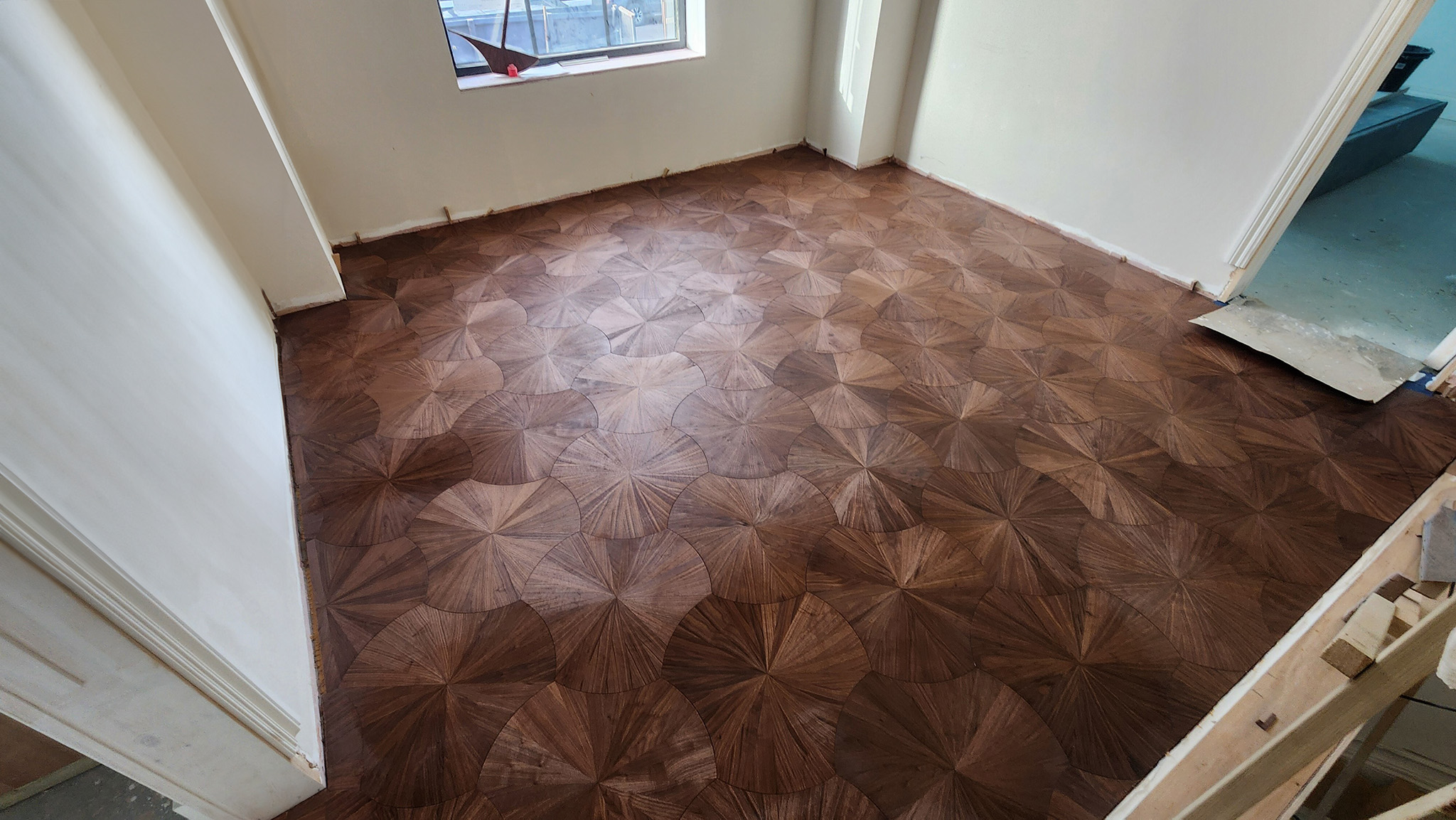 Lotus Leaf Parquet Floor Fitting - Hampstead