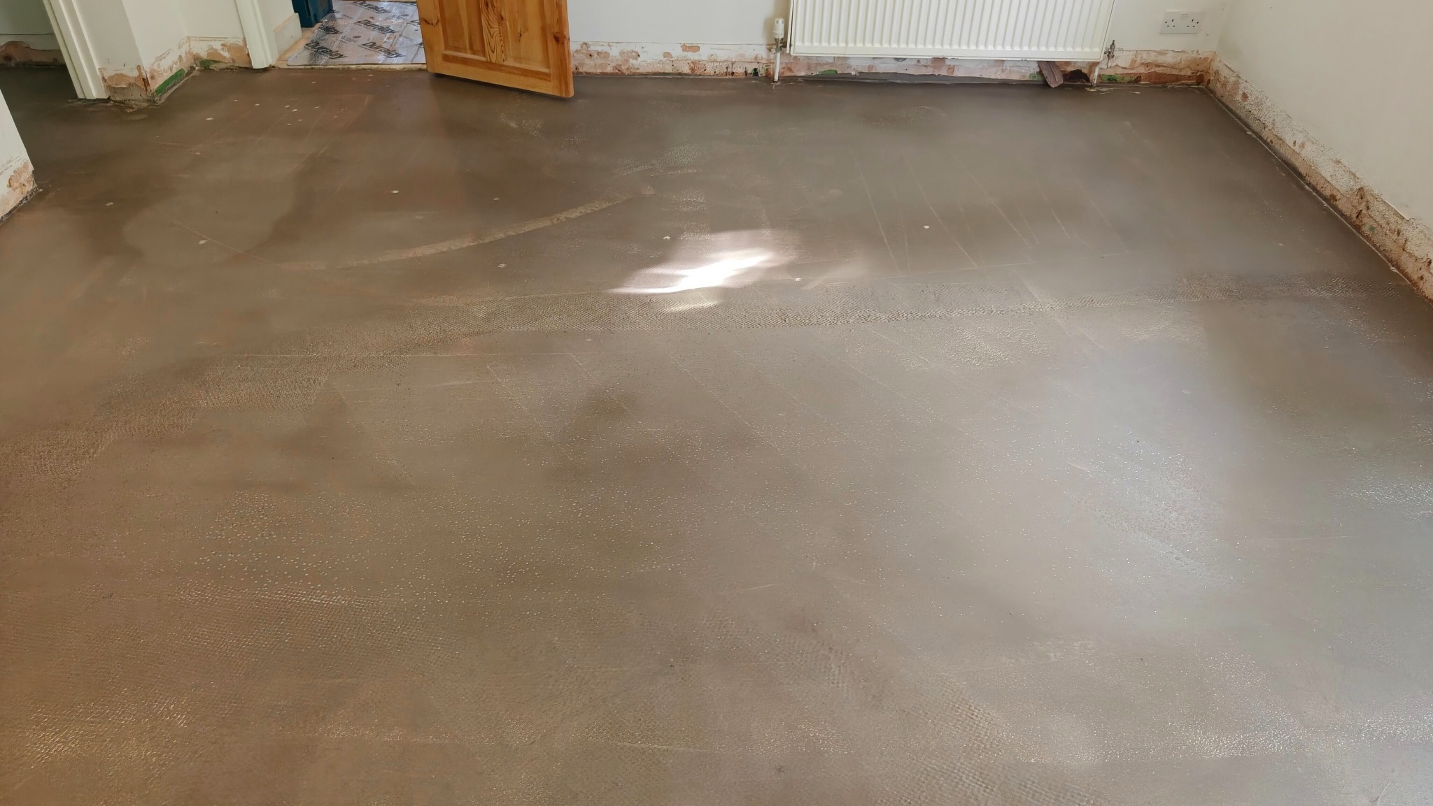 Application of smoothing compound - Islington