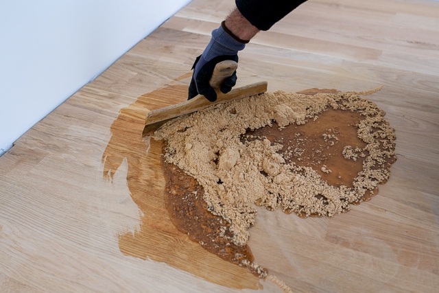Gap Filling with Saw Dust & Resin