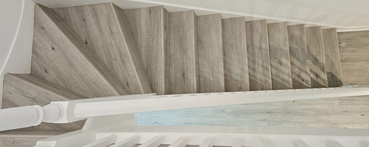 QuickStep Stairs Installation by Floorworks