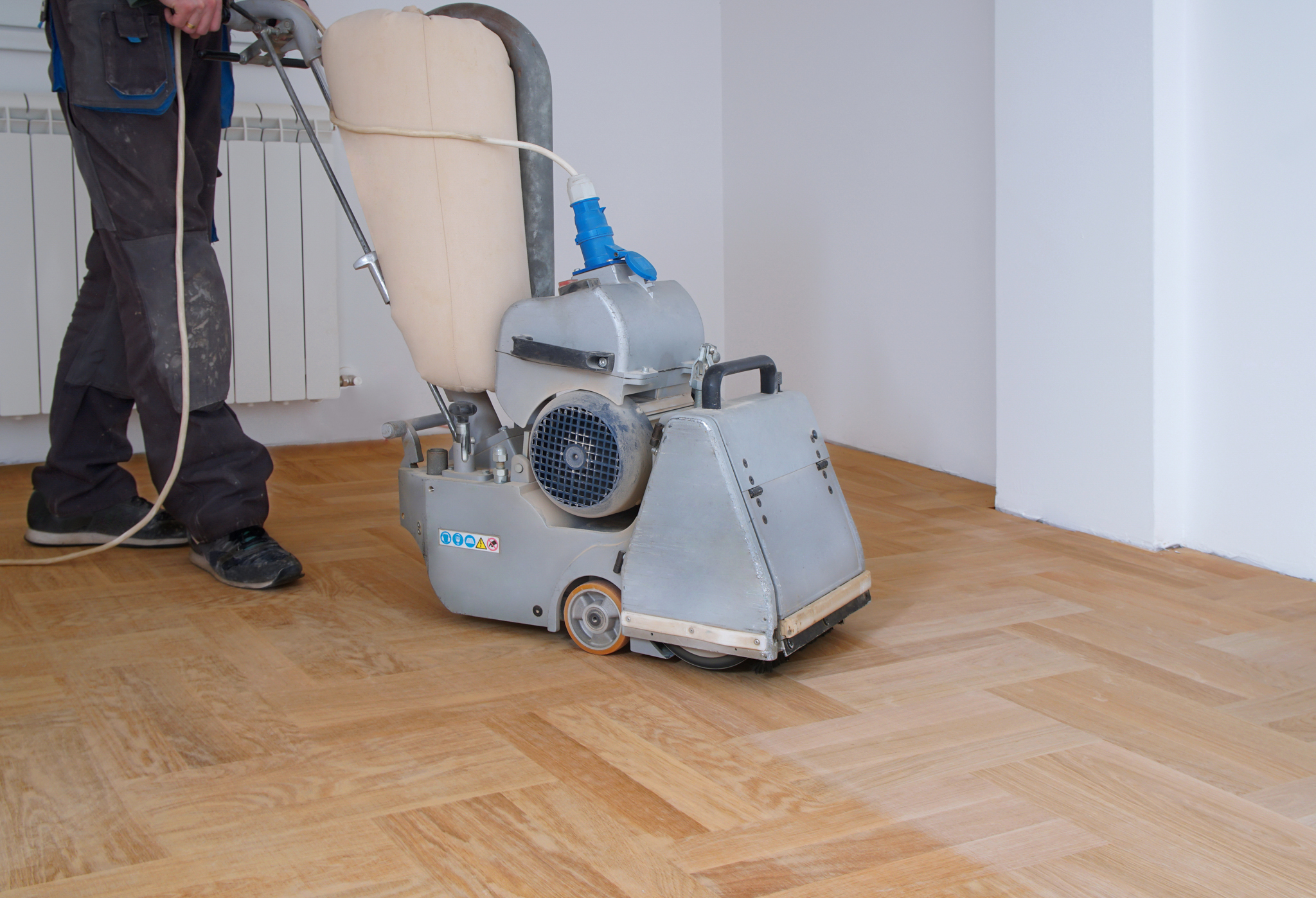 Dust-free floor sanding