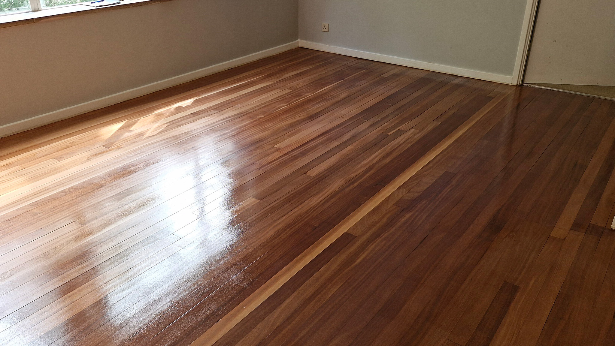 Hardwood floors restoration