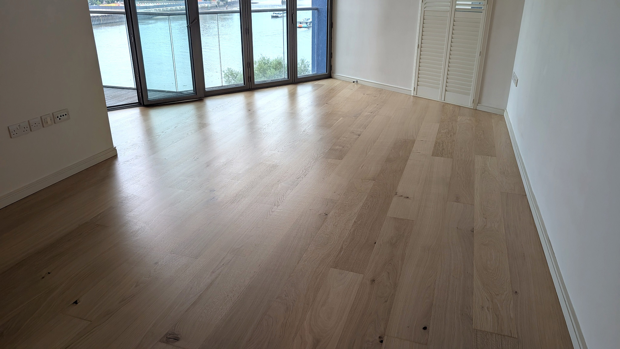 Invisible / Raw Oak Flooring Restoration