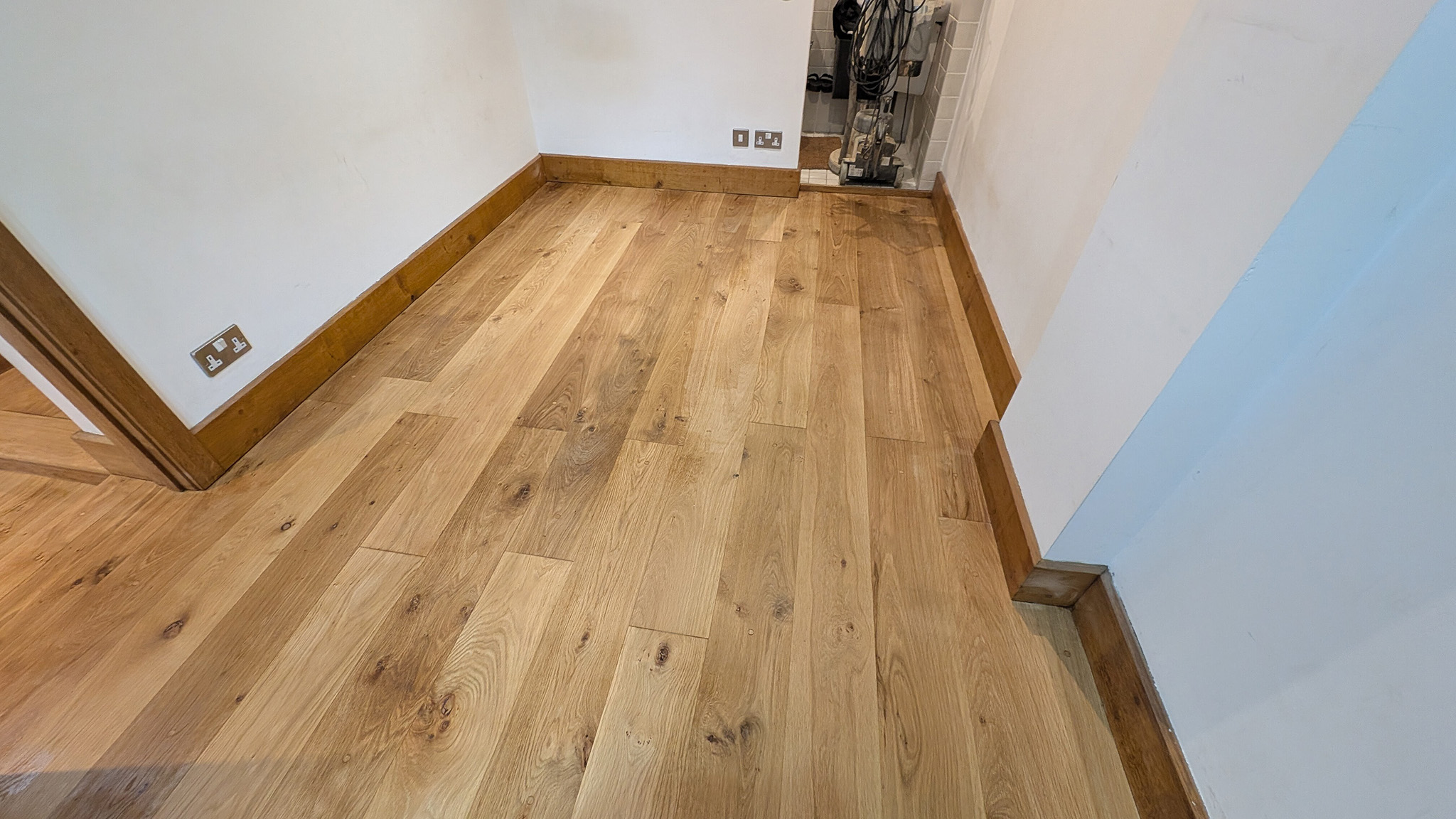 Solid Oak Floor Sanding & Oiling