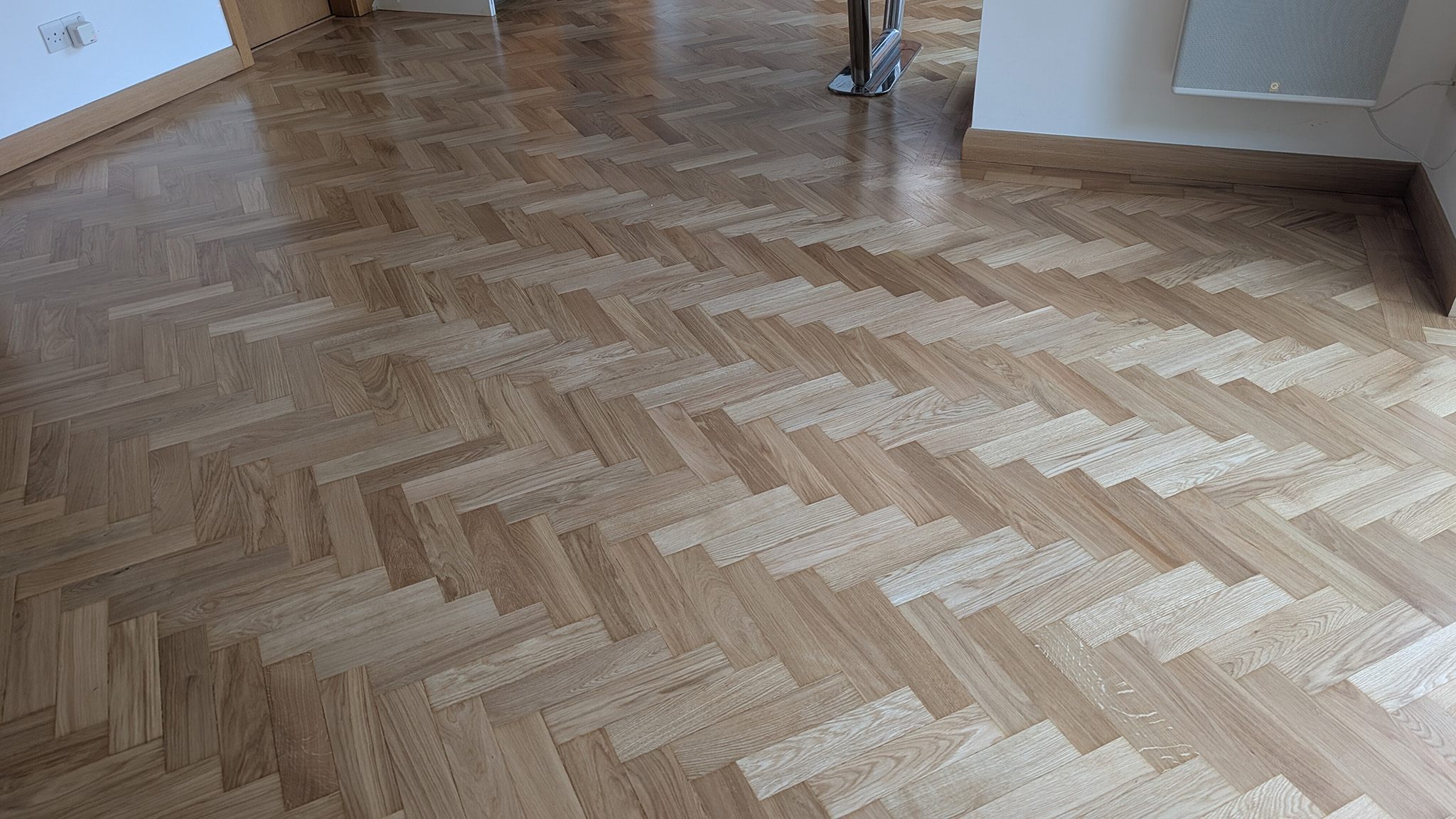 Engineered Oak Flooring Restoration & Gap Filling