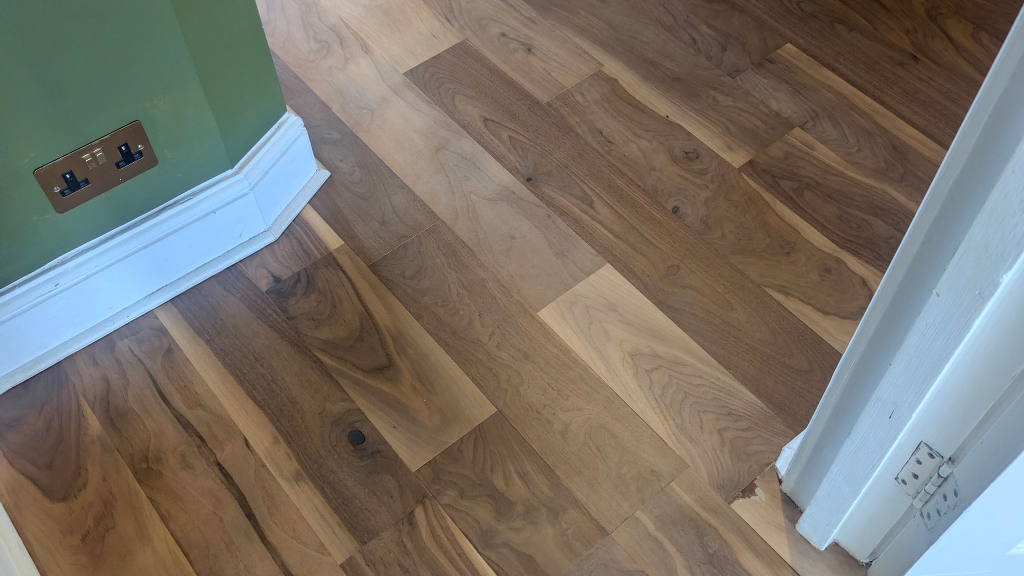 Restoration of a Walnut Engineered Wooden Flooring